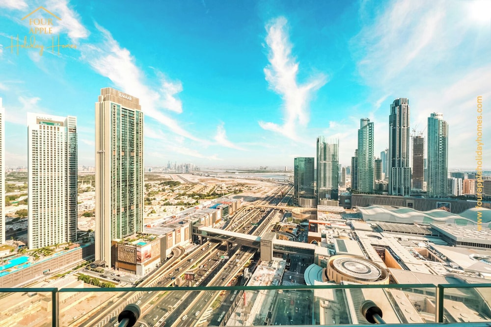 Studio with Superb View Downtown