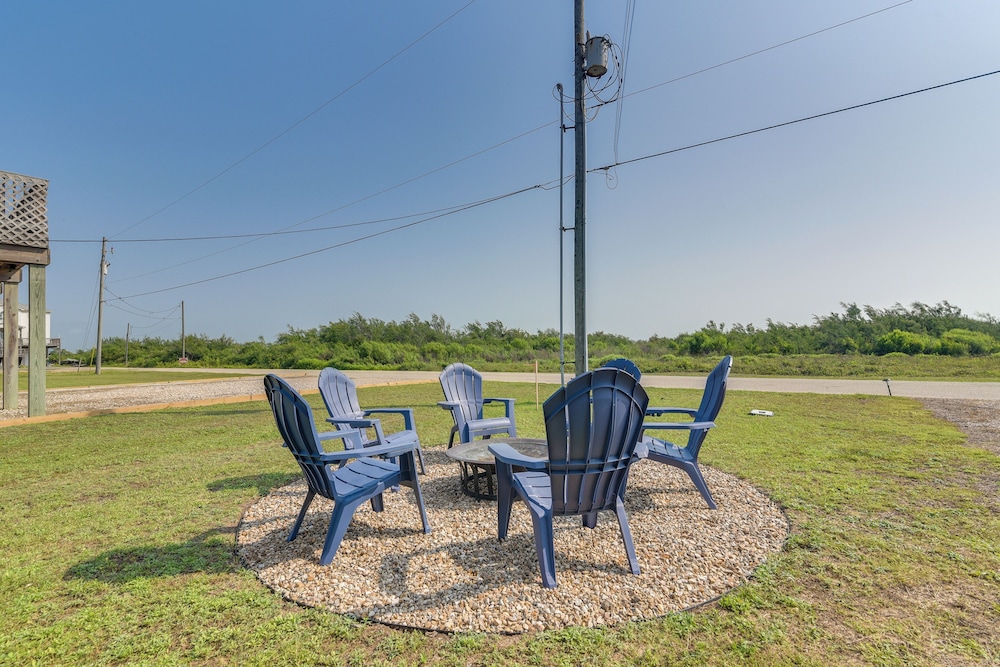 Walk to Shore: Surfside Beach Home w/ Bay Views