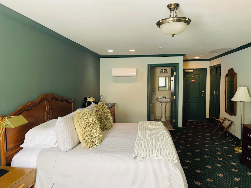 Hargrave House B & B