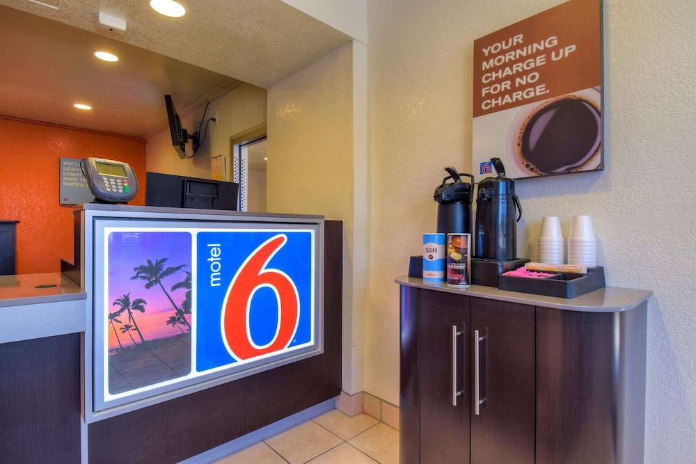 Motel 6 Riverside West - Jurupa Valley
