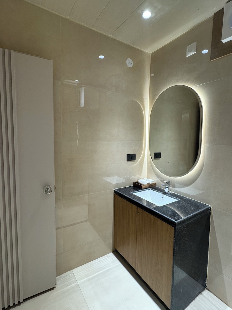 Aura Gold Resort