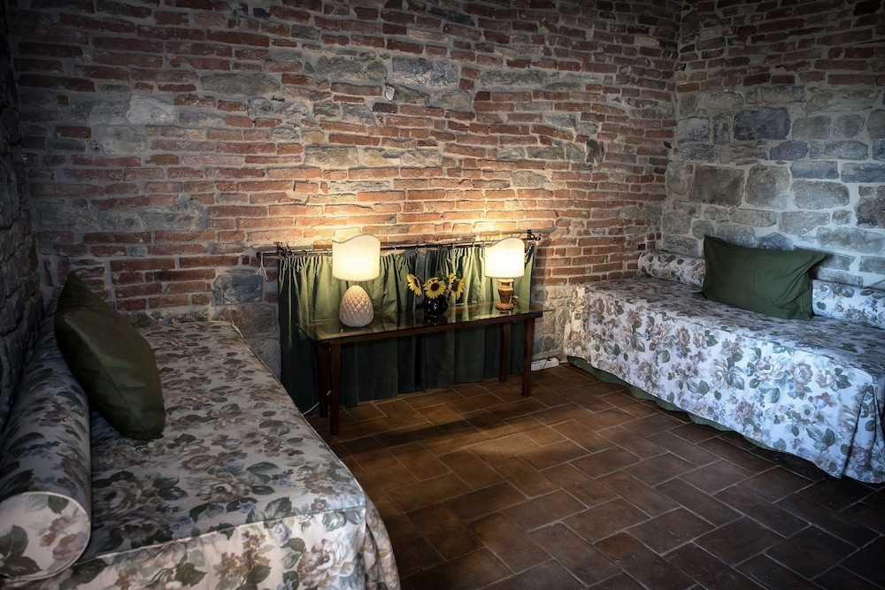 Castello Monticelli