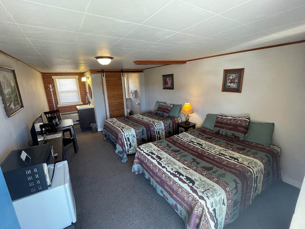 El Rancho Motel