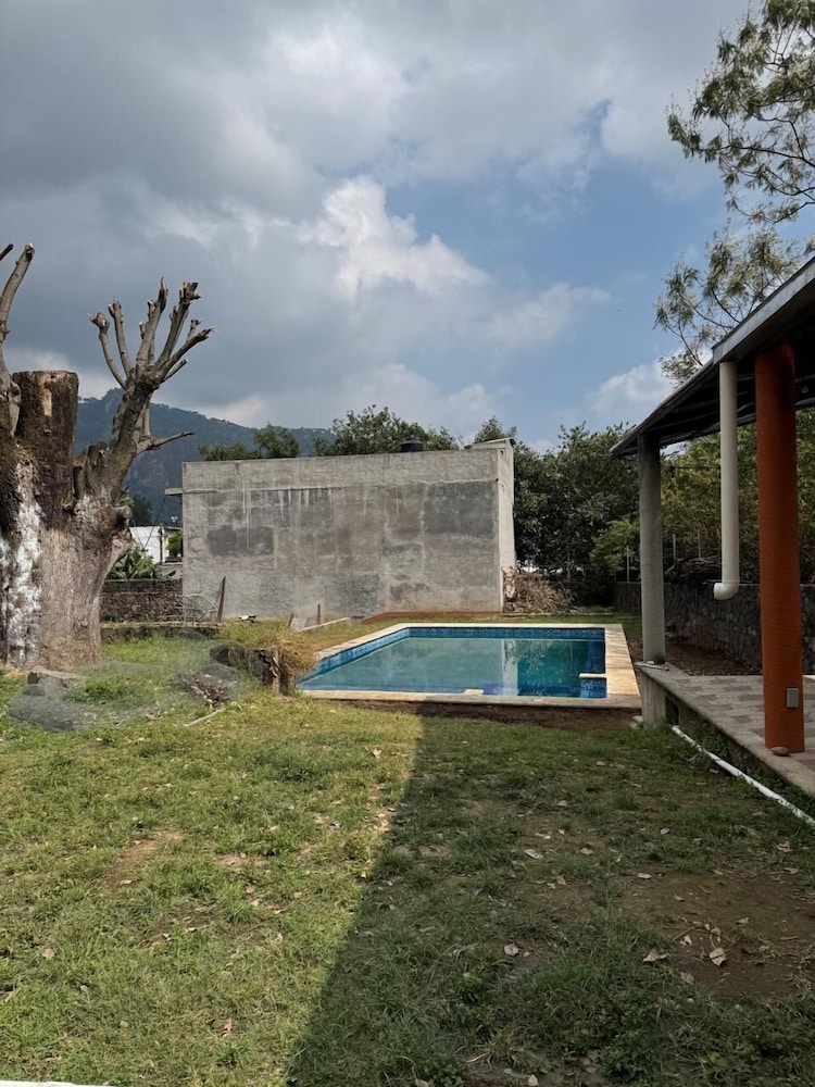 HOSTAL 38
