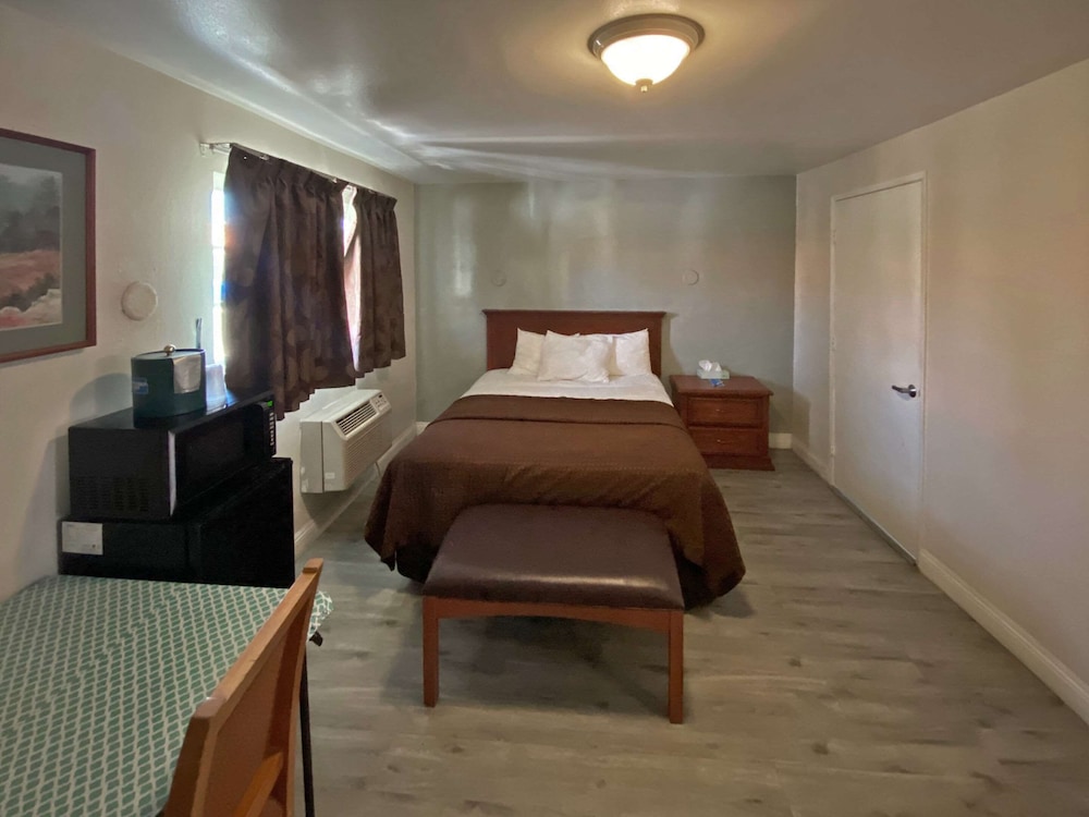 Rodeway Inn Ventura Midtown