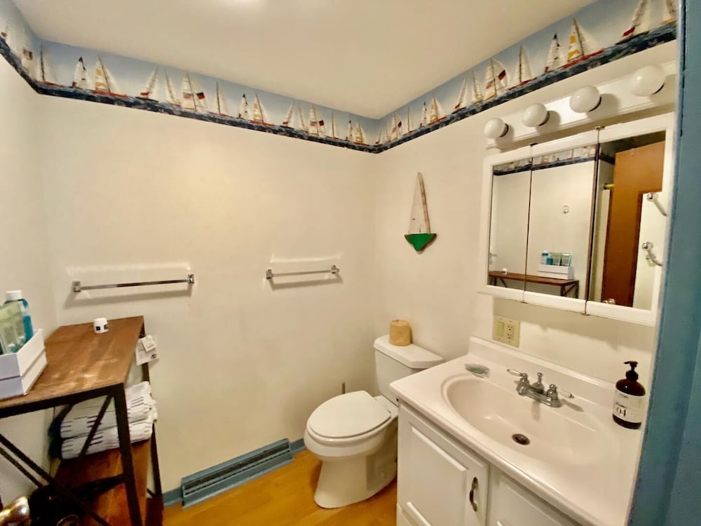 Bayard Avenue 1600