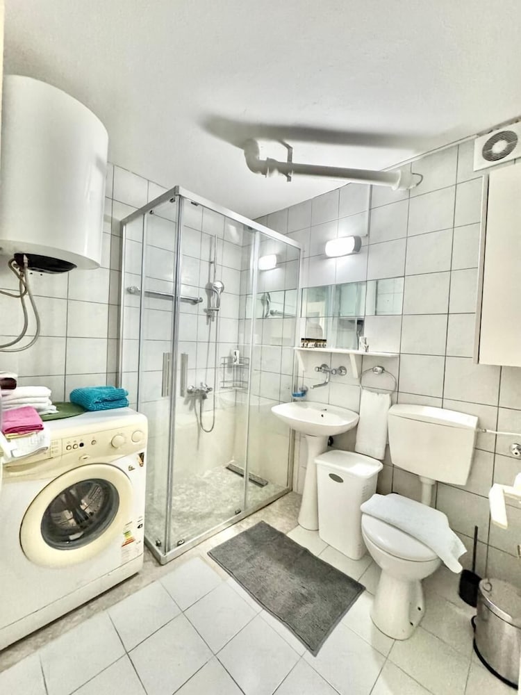 Two Bedroom Apt near Slovenska Beach