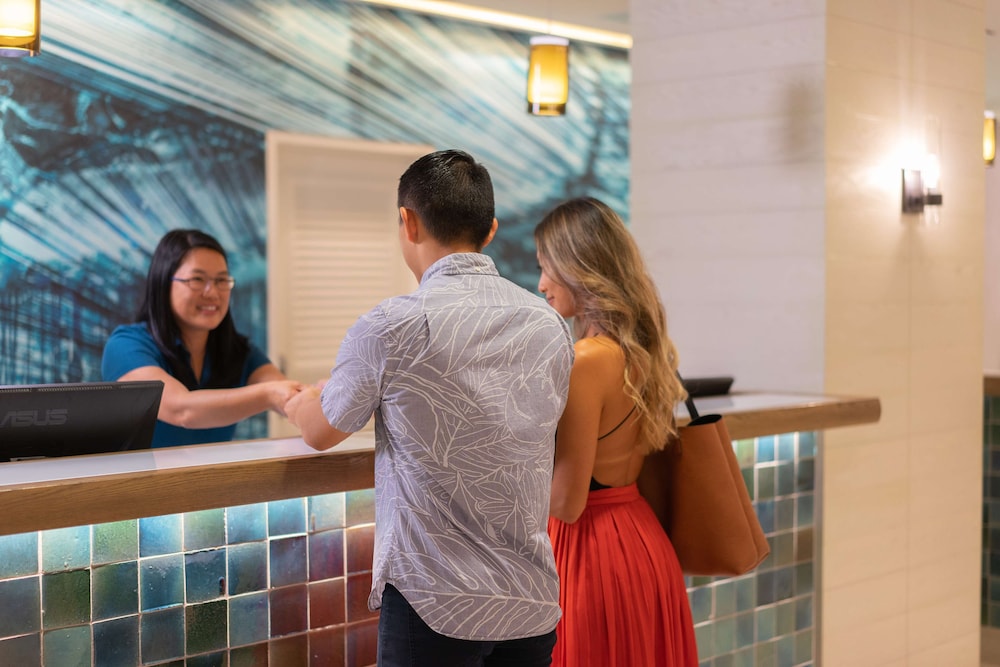 OUTRIGGER Waikiki Beachcomber Hotel 6