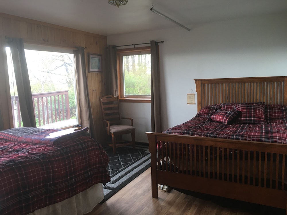 Homer Vacations - Majestic View BB - Property Image 4