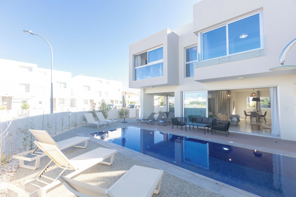 Protaras Mythical Blue Villa MB3