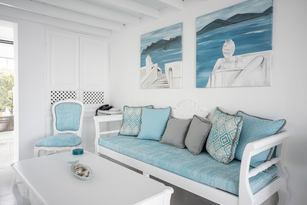 Oia Sunset Villas