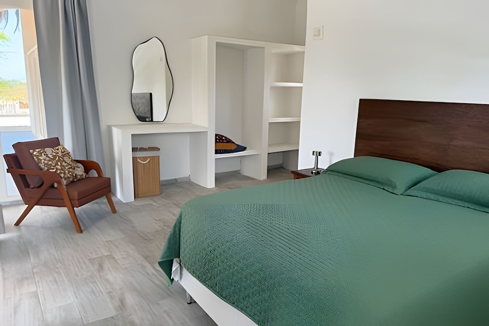 Oceana Suites Casa Algaroba