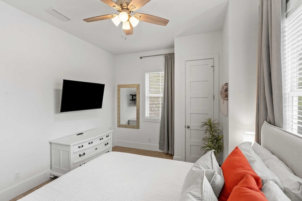 The Flying Pig by Avantstay Private Pool + EV Charger Blue Mountain Luxury