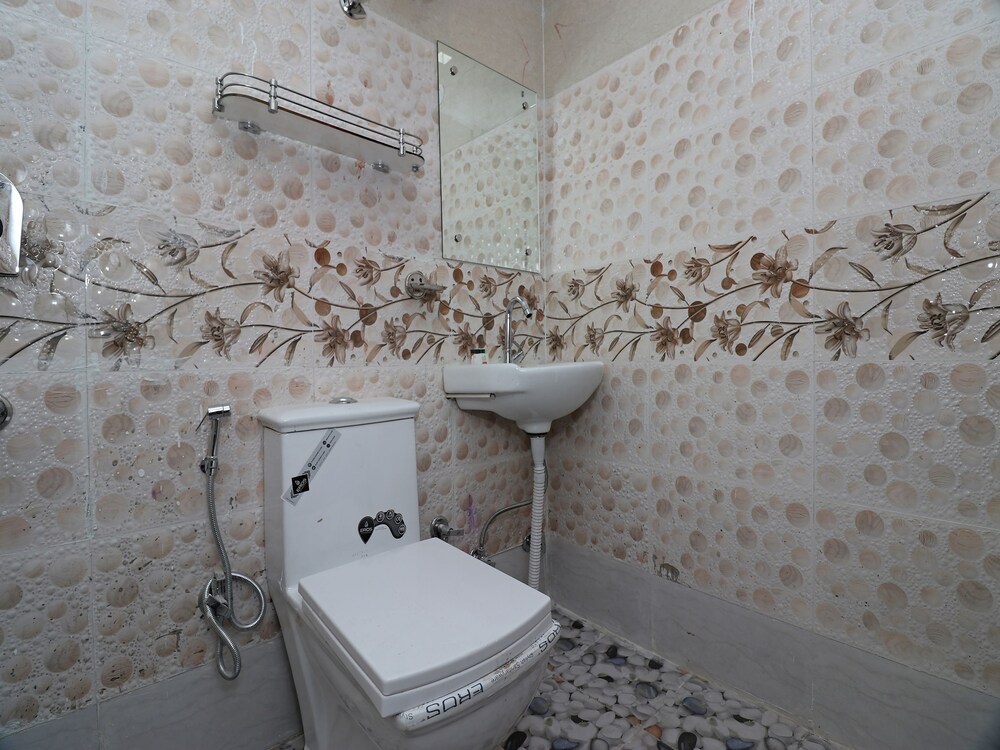 OYO 26119 Krishna Guest House view 5