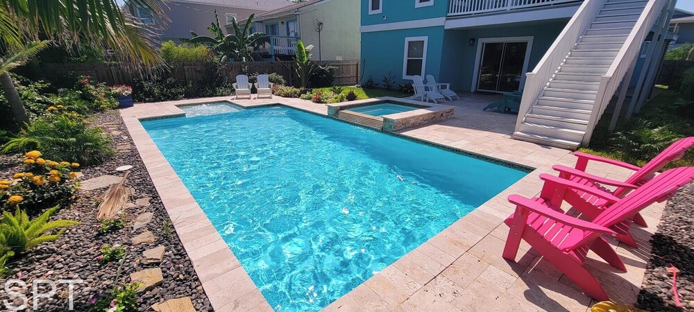 Tranquil Turquoise Retreat