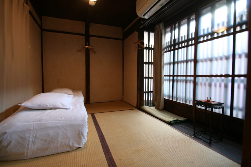 HARUYA Umekoji - Hostel