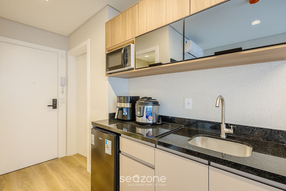 Studios With Side Sea View at Penha Spot PSO - L
