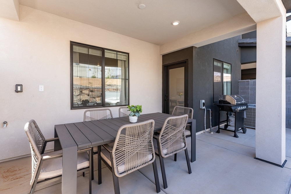 Long Valley Leisure 4 Bedroom Townhouse
