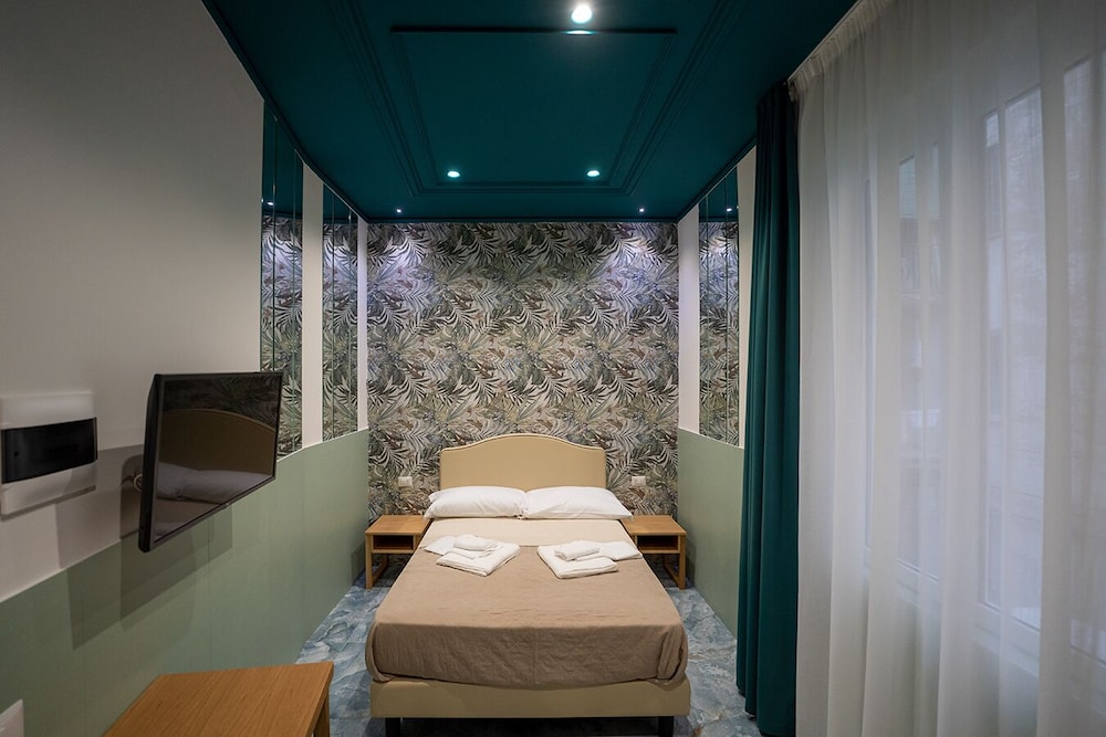 P.C. Boutique H. Napoli Centro by ClaPa Group Dislocated Hospitality