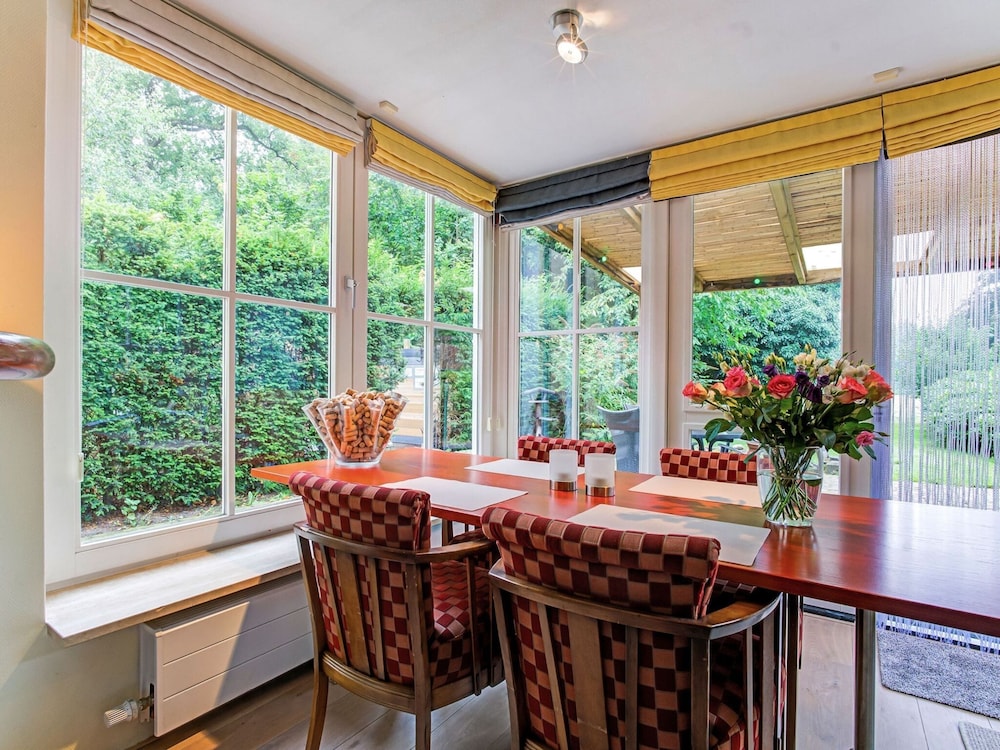 Picturesque Holiday Home in Oldenzaal With Jacuzzi, photo 10