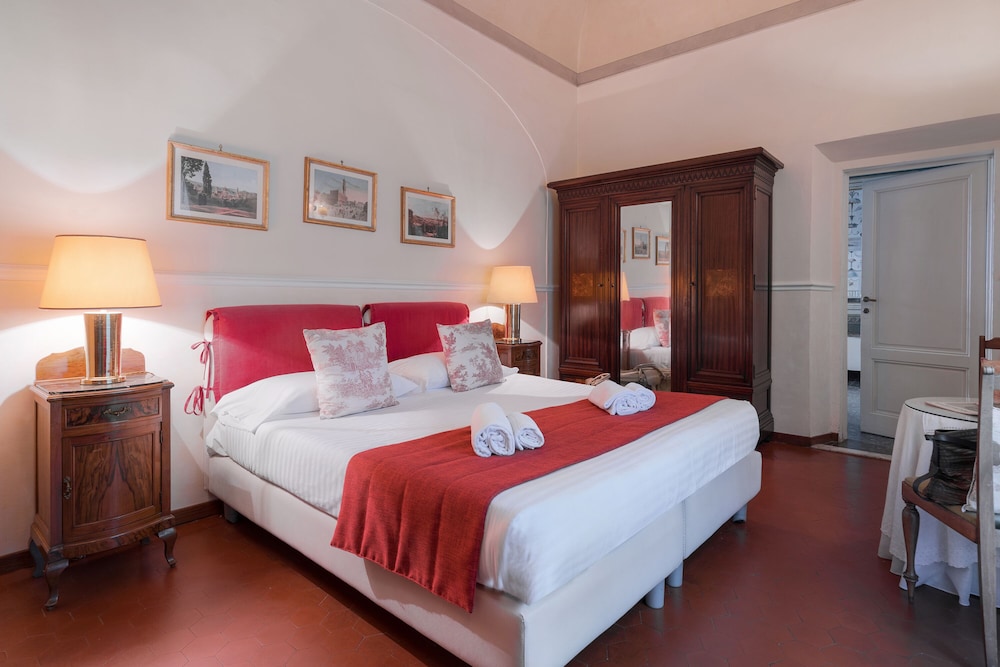 Ape Rosa Relais