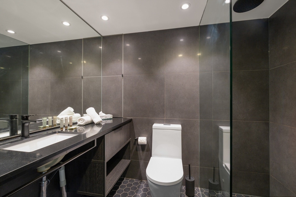 City Escape With Spa Access in Darlinghurst