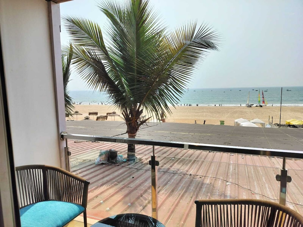 Surf House Beach Resort