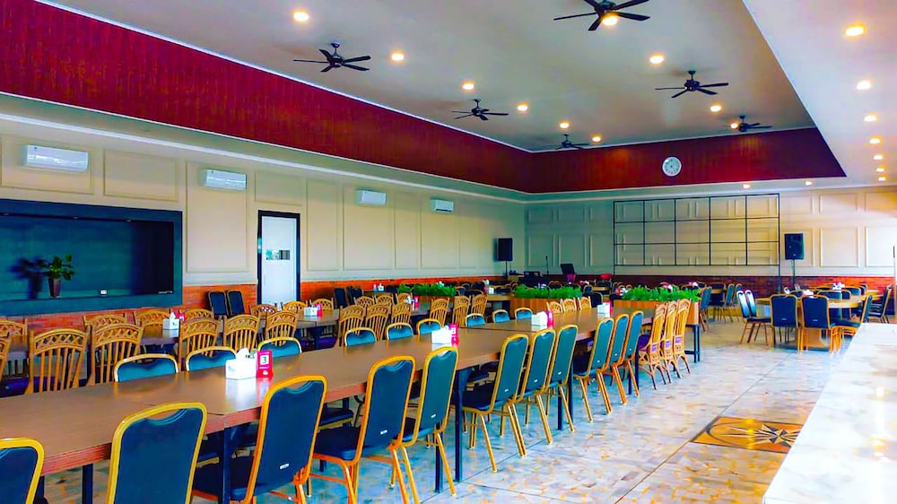 meeting & event spaces