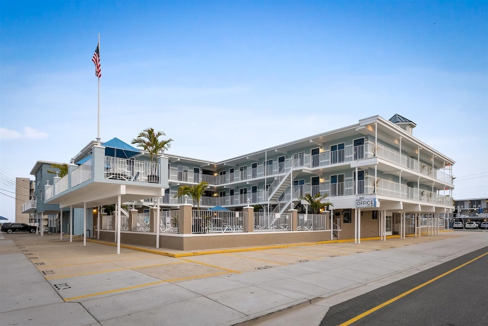 The Harbor Light Family Resort