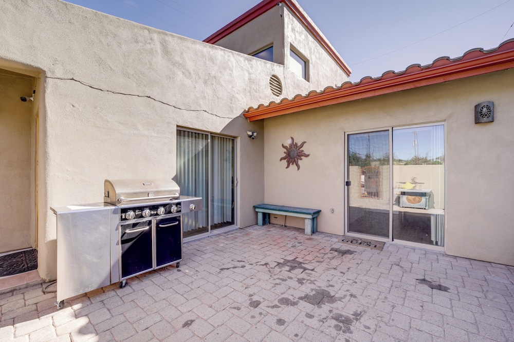 Thunder Mtn Views: Walkable Home in West Sedona!
