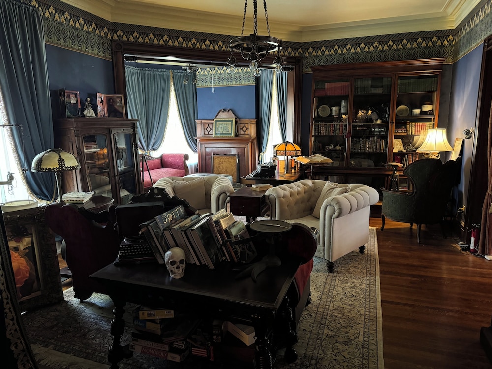 Haslett House
