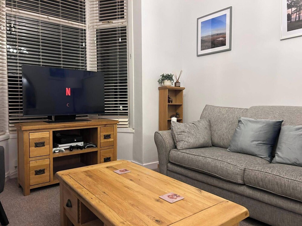 Family-friendly Cosy Home With a Spacious Garden