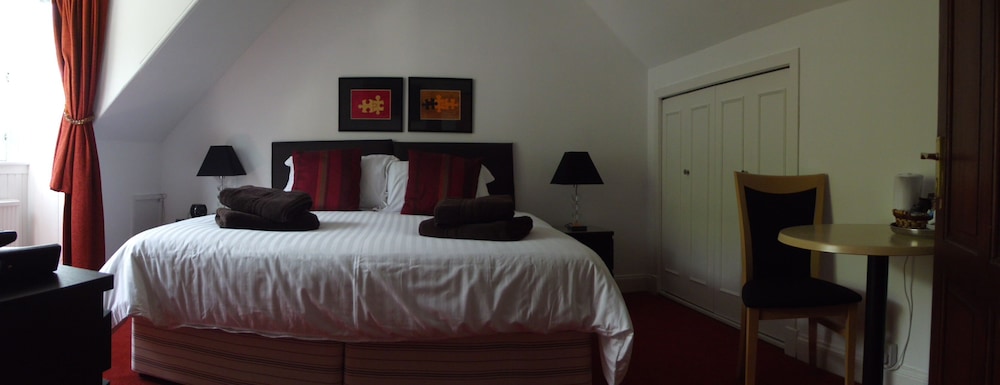 The Golden Larches Cafe and B&B