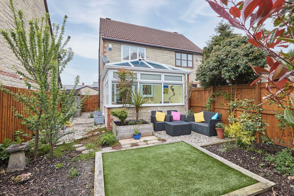 Host Stay Garden Cottage