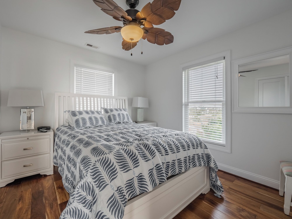 C-Maid by Topsail Realty