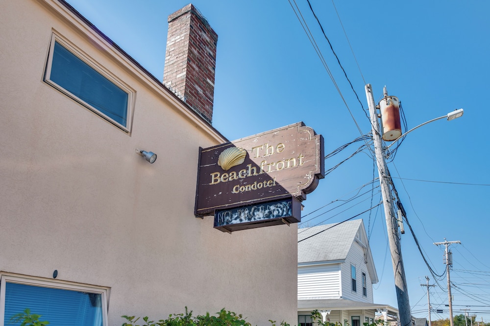 'beachfront 13' Condo on Old Orchard Beach