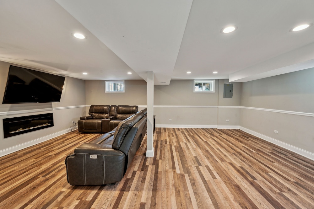 Charming Belmont Heights Oasis 4 Bedroom Home