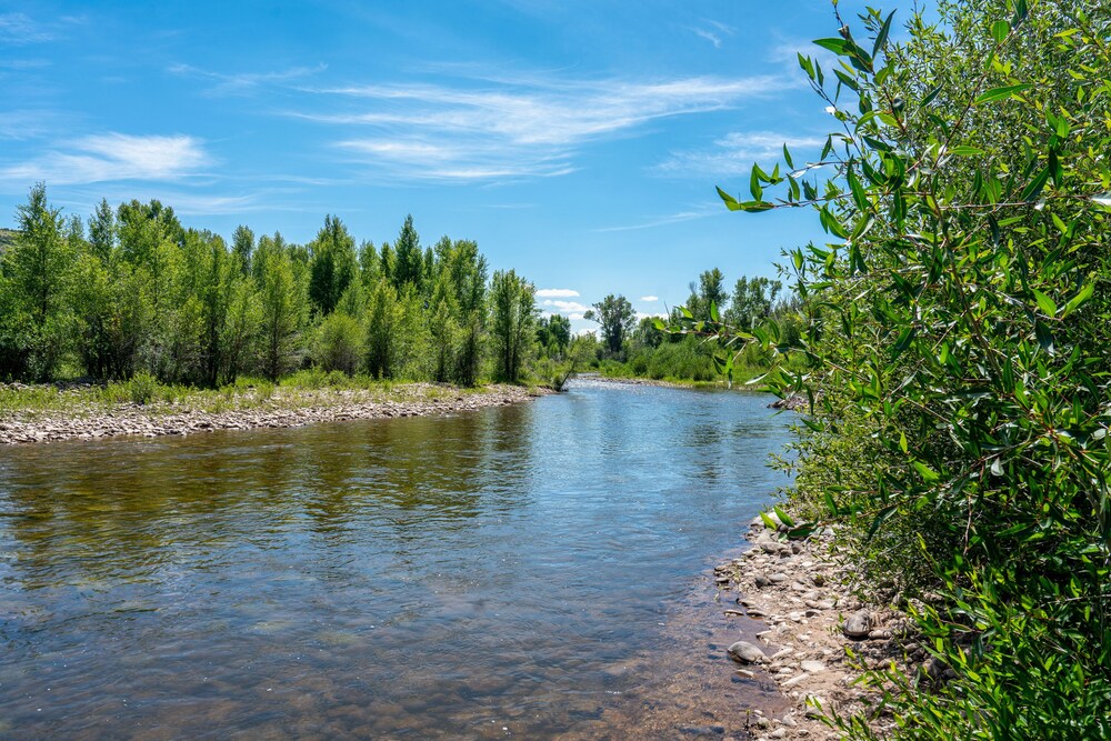 Evanston Vacations - Tranquil Wyoming Cabin Near Uintas - 105 Acres! - Property Image 10