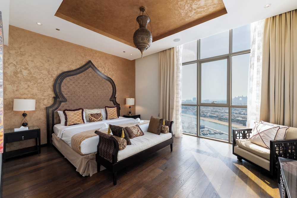 Tiara Residences - Mint Stay