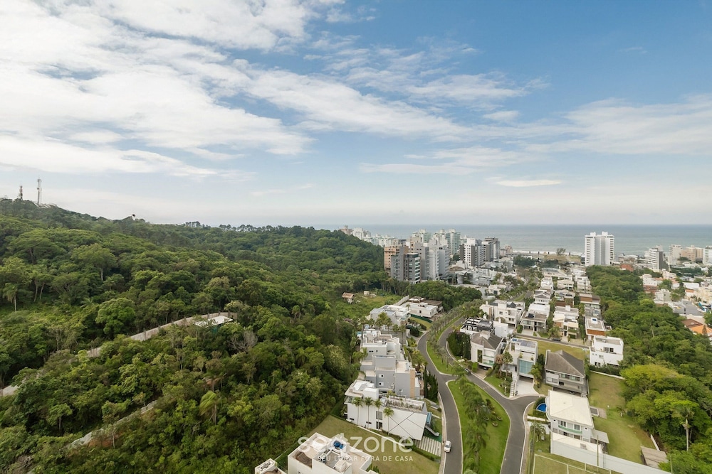 Apartments 850m From Praia Brava - RCX