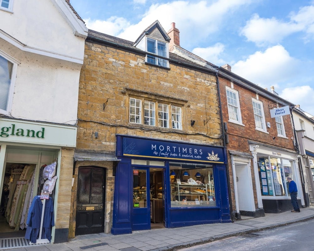 Sherborne Vacations - 68a Cheap Street - Property Image 1