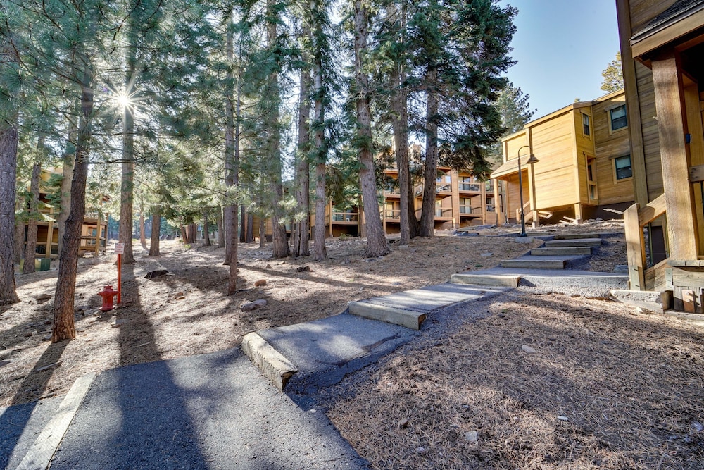< 1 Mi to North Star Resort: Condo w/ Balcony