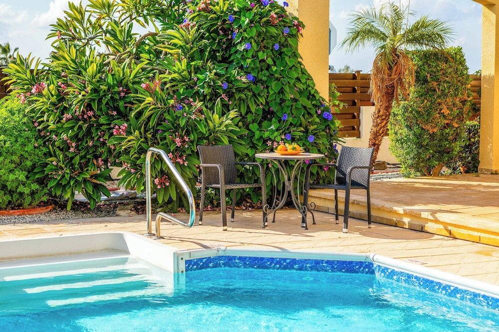Villa Kampos