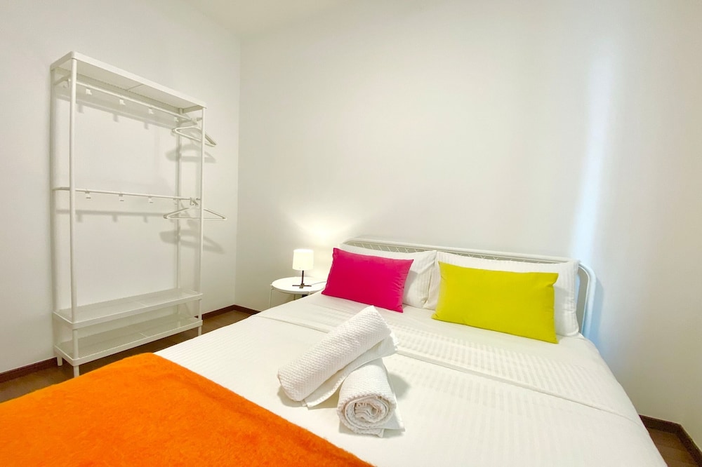 Amerin Residence Mall Apartments