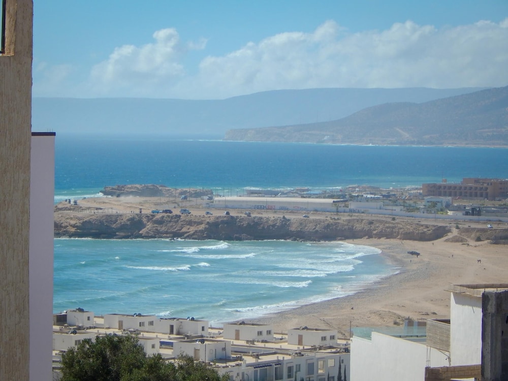 Eco Bay Surf Camp