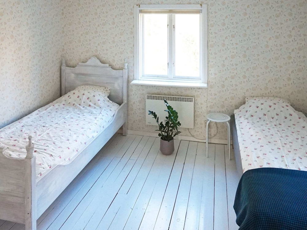 6 Person Holiday Home in Hallabro view 3