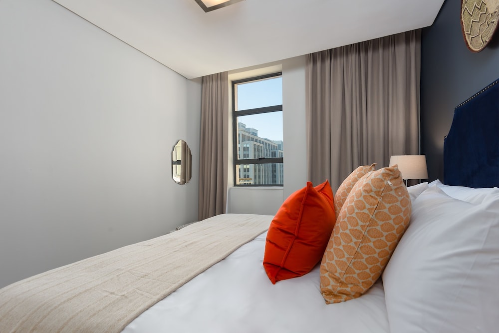Fountain Suites 1001