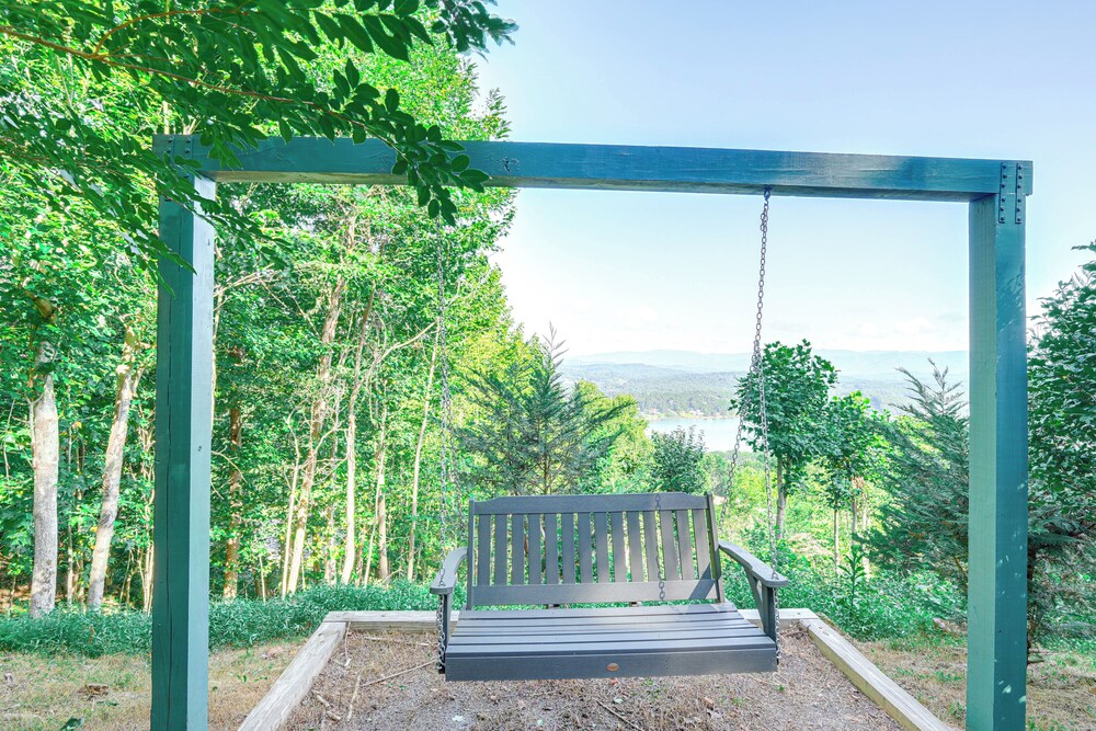 Hiawassee Home w/ Fire Pit & Furnished Deck! view 3