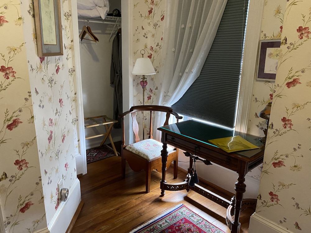 New Bern Vacations - Hanna House Bed  Breakfast - Property Image 57