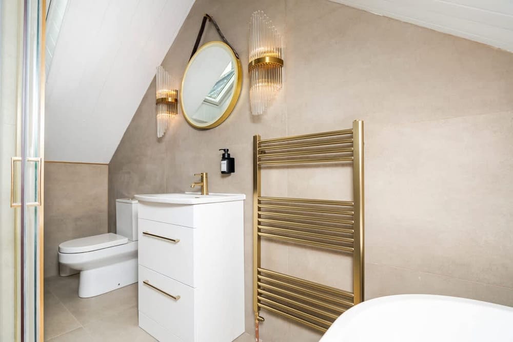 2 Bedroom Cottage-hot Tub-free Parking